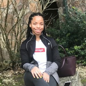 Meet your Posher, Alexis